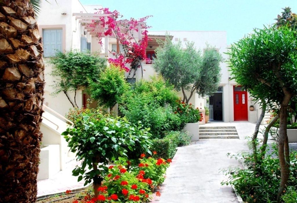Aparthotel Nissia Kamares 3*