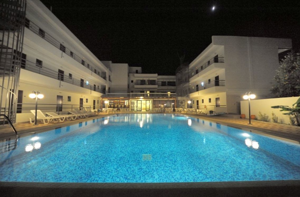 Santa Marina Aparthotel 2*