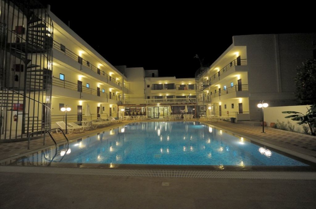 Santa Marina Aparthotel