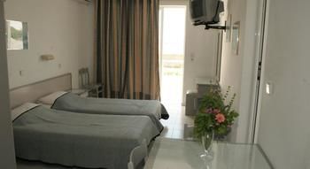 Lagonas Aparthotel 2*