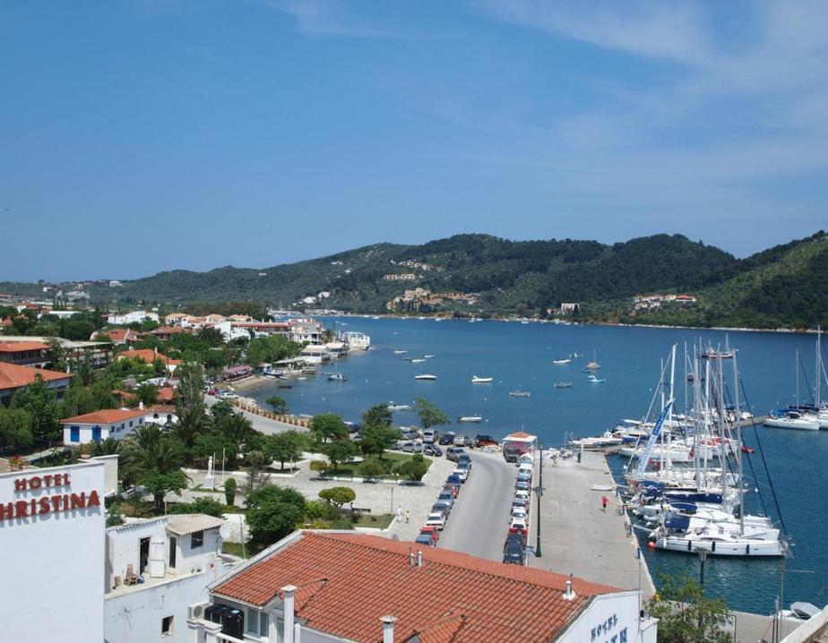 Vetti * Skiathos Town