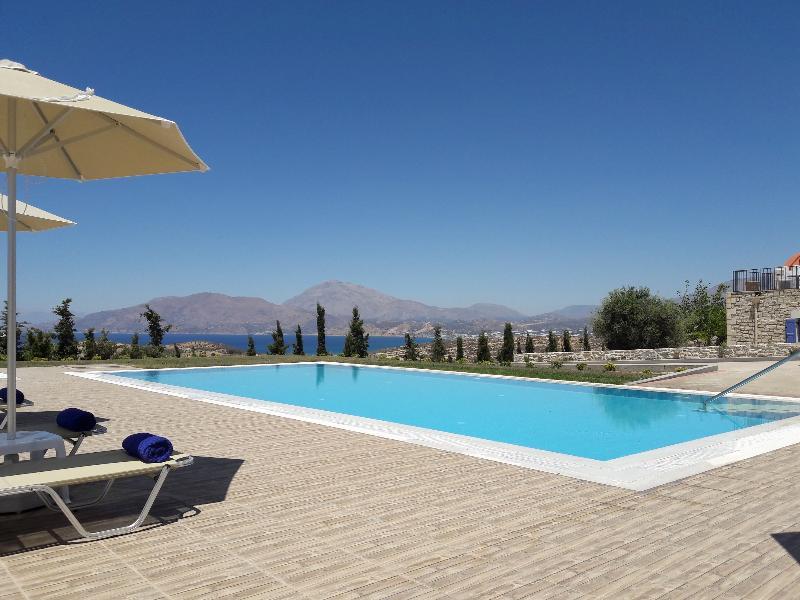 Orelia Cretan & Deluxe