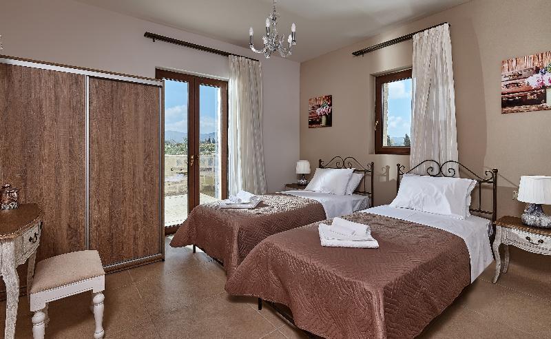 Orelia Cretan & Deluxe Holiday home Kamilari