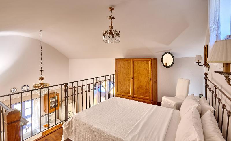 Orelia Cretan & Deluxe Holiday home Kamilari