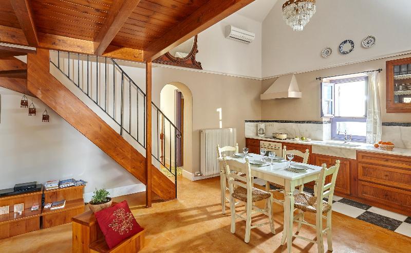 Orelia Cretan & Deluxe Holiday home
