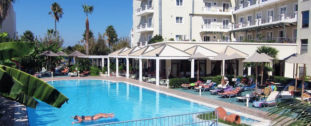 Aparthotel Divine &