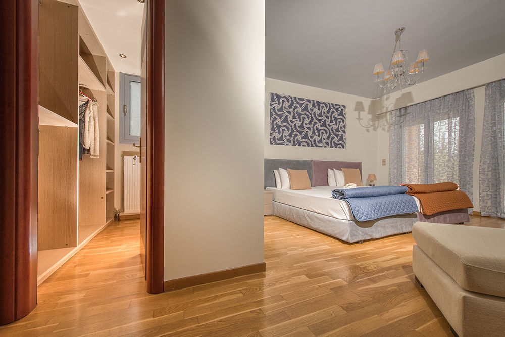Astarte Villas - Istar Villa With Tennis Court Makhairadhon