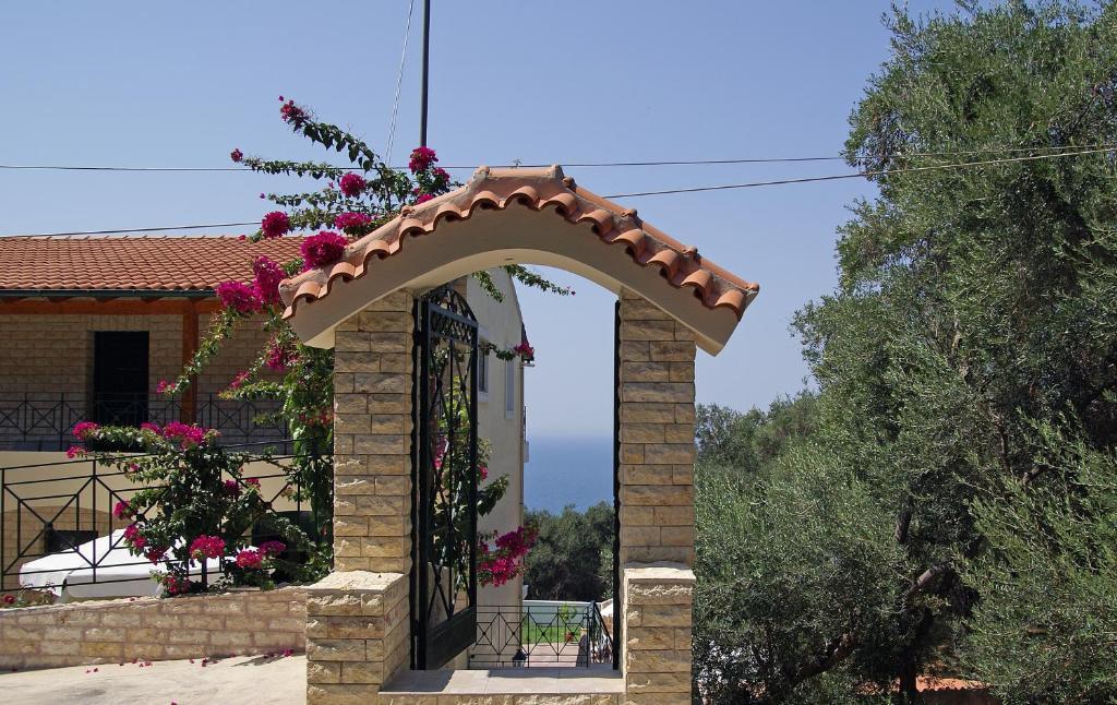 Archontiko Loukis Aparthotel 3*