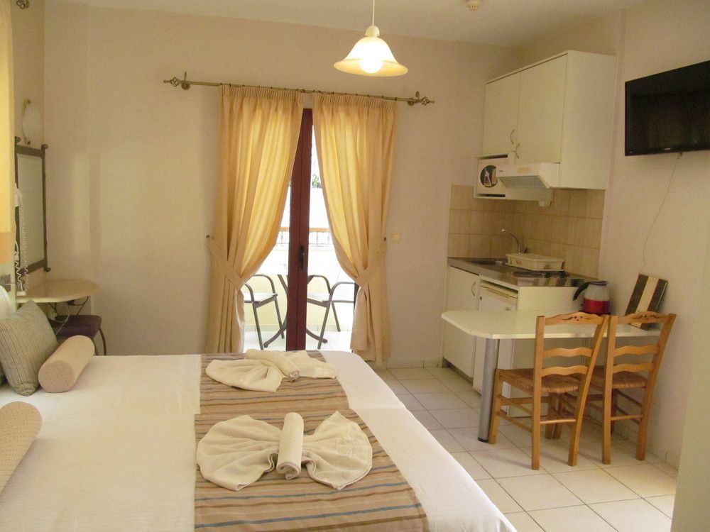 Bella Elena By Estia Aparthotel Malia (Crete)