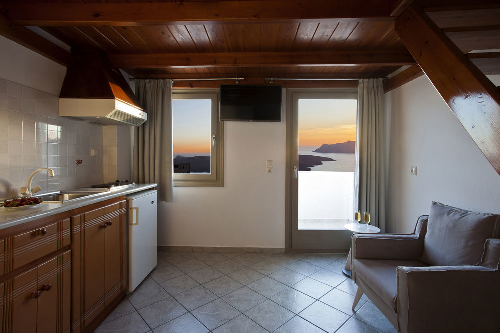 Aparthotel Nemesis Fira (Santorini)