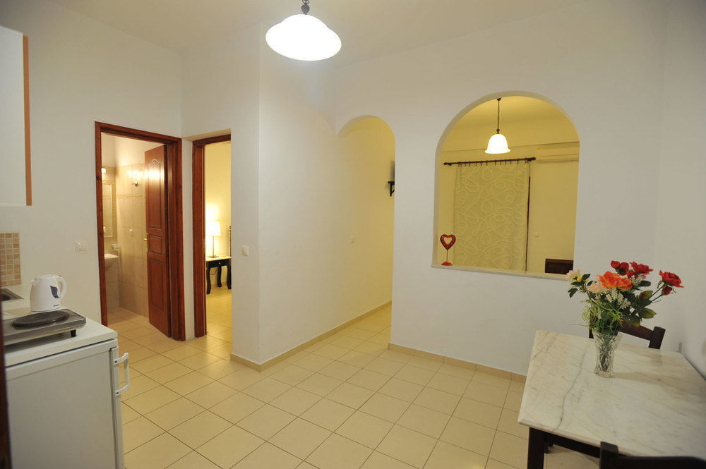 Hotel Sunflower 3*