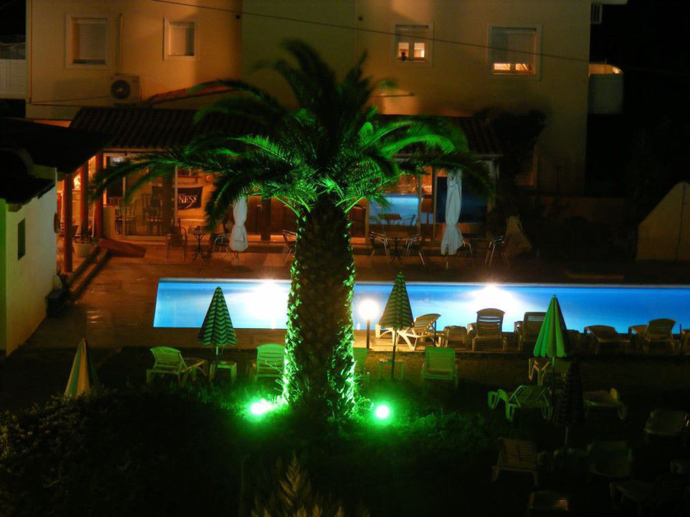 Hotel Australia 2*