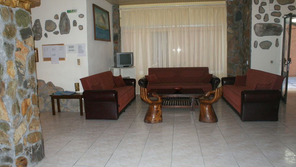Hotel Roxani 3*