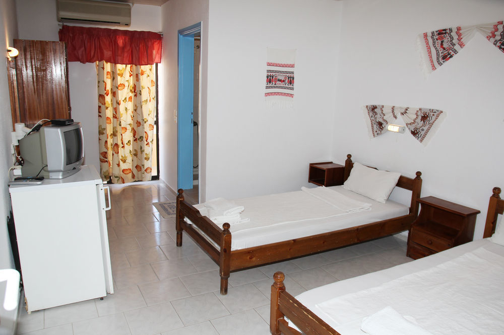 Roxani Hotel