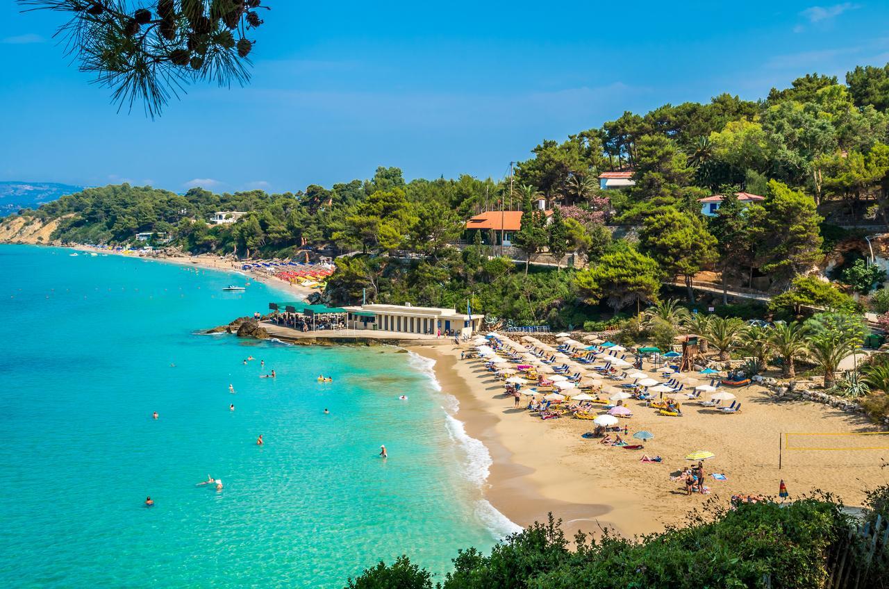 Malibu & * Lassi (Kefalonia)