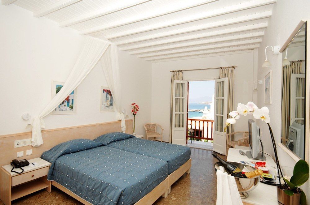 Hotel Petasos Chic