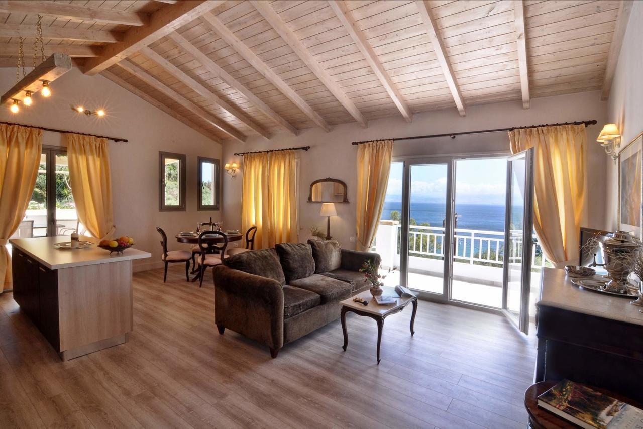 Veroniki Penthouse Deluxe Apartment Agios Ioannis Peristeron (Corfu)
