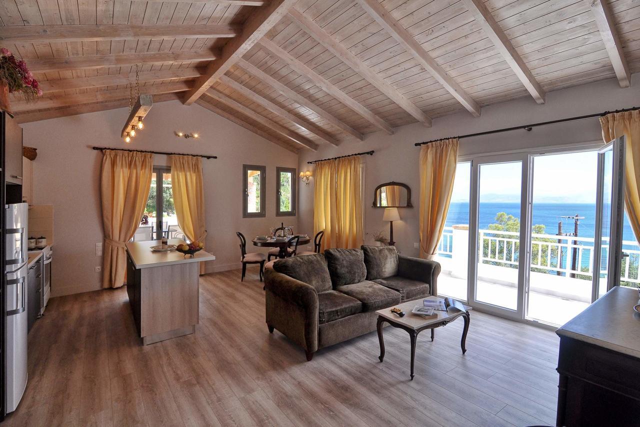 Veroniki Penthouse Deluxe Apartment Agios Ioannis Peristeron (Corfu)