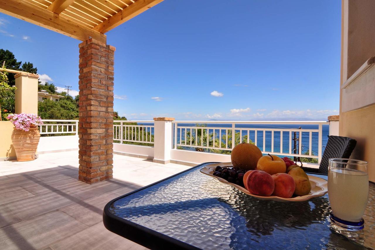 Veroniki Penthouse Deluxe Apartment Agios Ioannis Peristeron (Corfu)