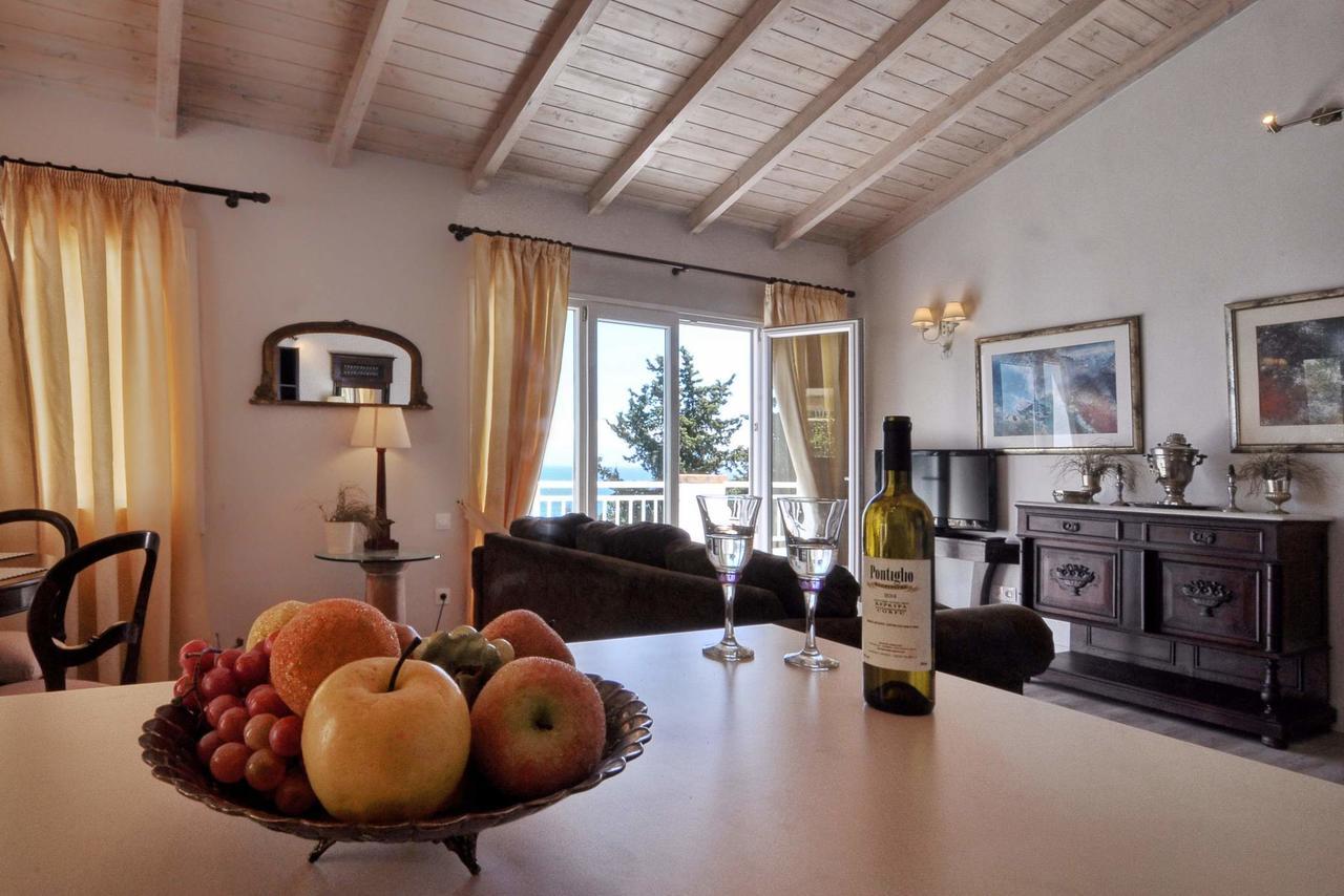 Veroniki Penthouse Deluxe Apartment Agios Ioannis Peristeron (Corfu)