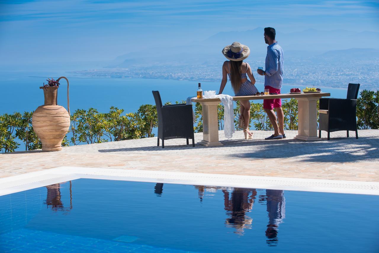 Villa Bella Mare, Wine Dark Sea