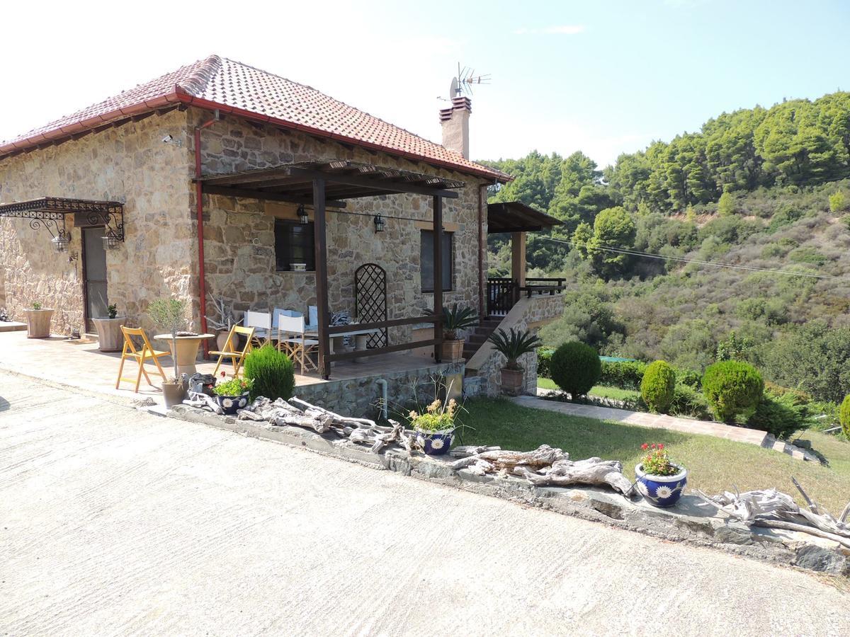 Stonehouse & Casa Al Sole E Al Mare Holiday home Nea Roda
