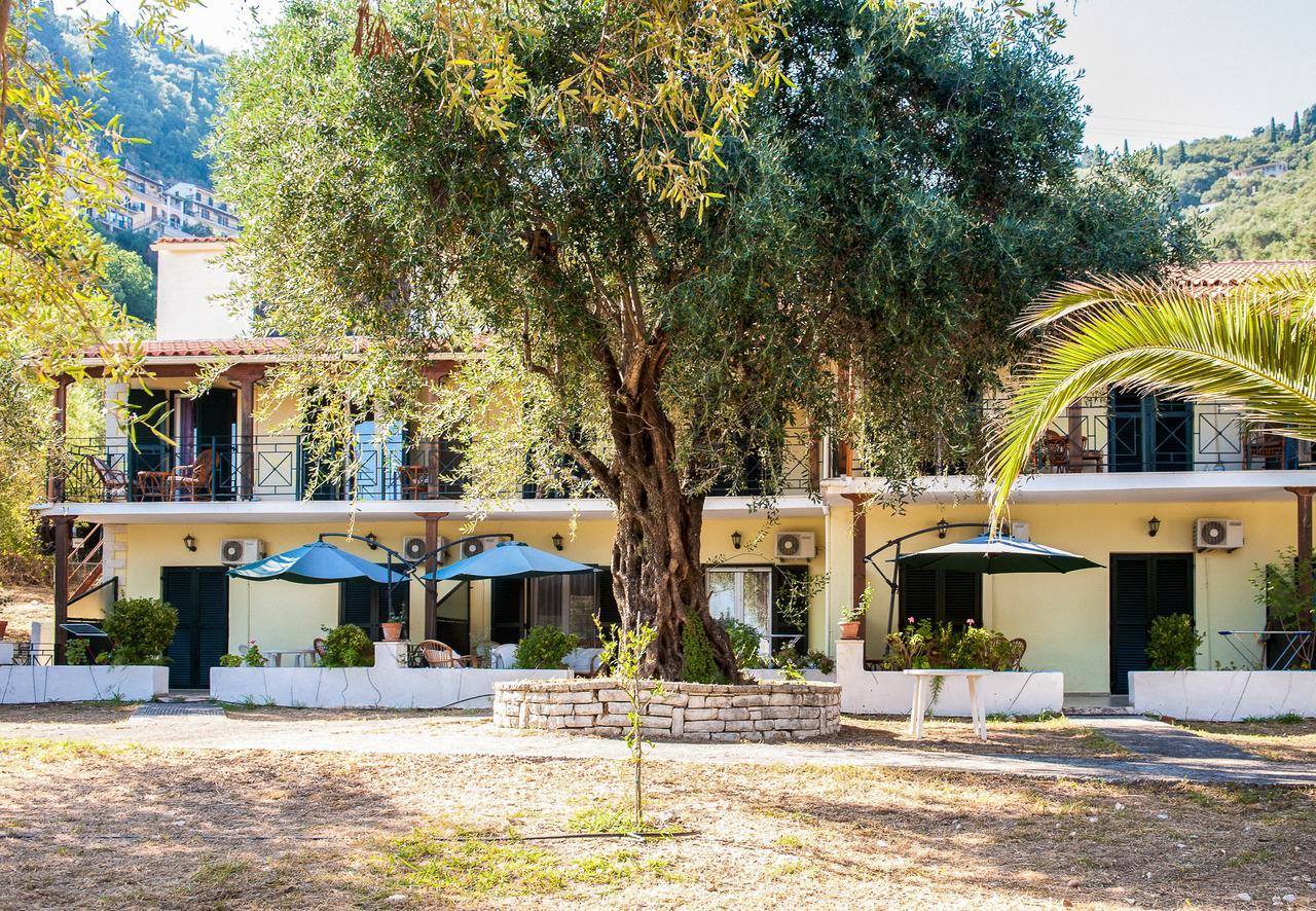 Rita & Helena * Kalami (Corfu)