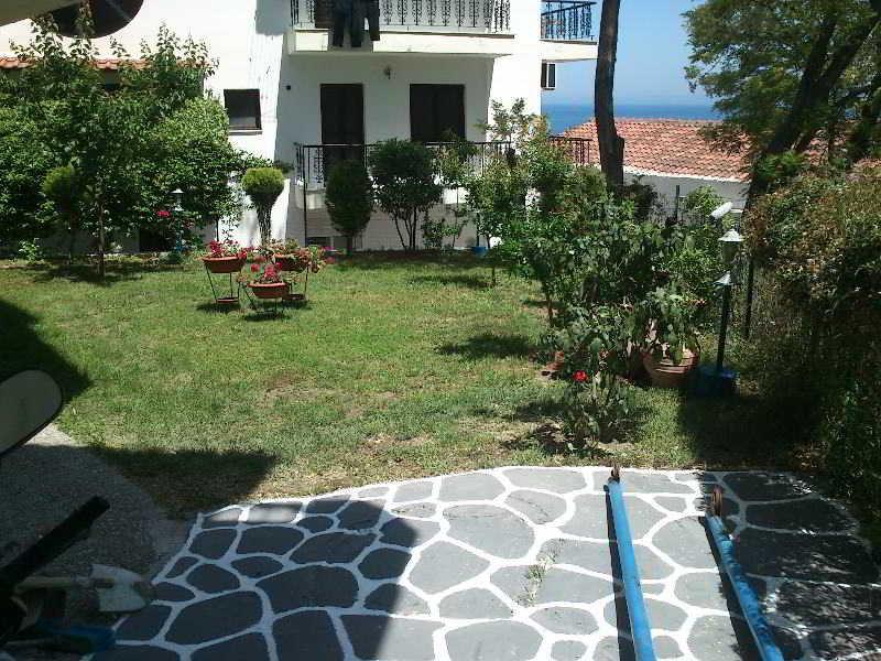 Aparthotel Anemos 2*