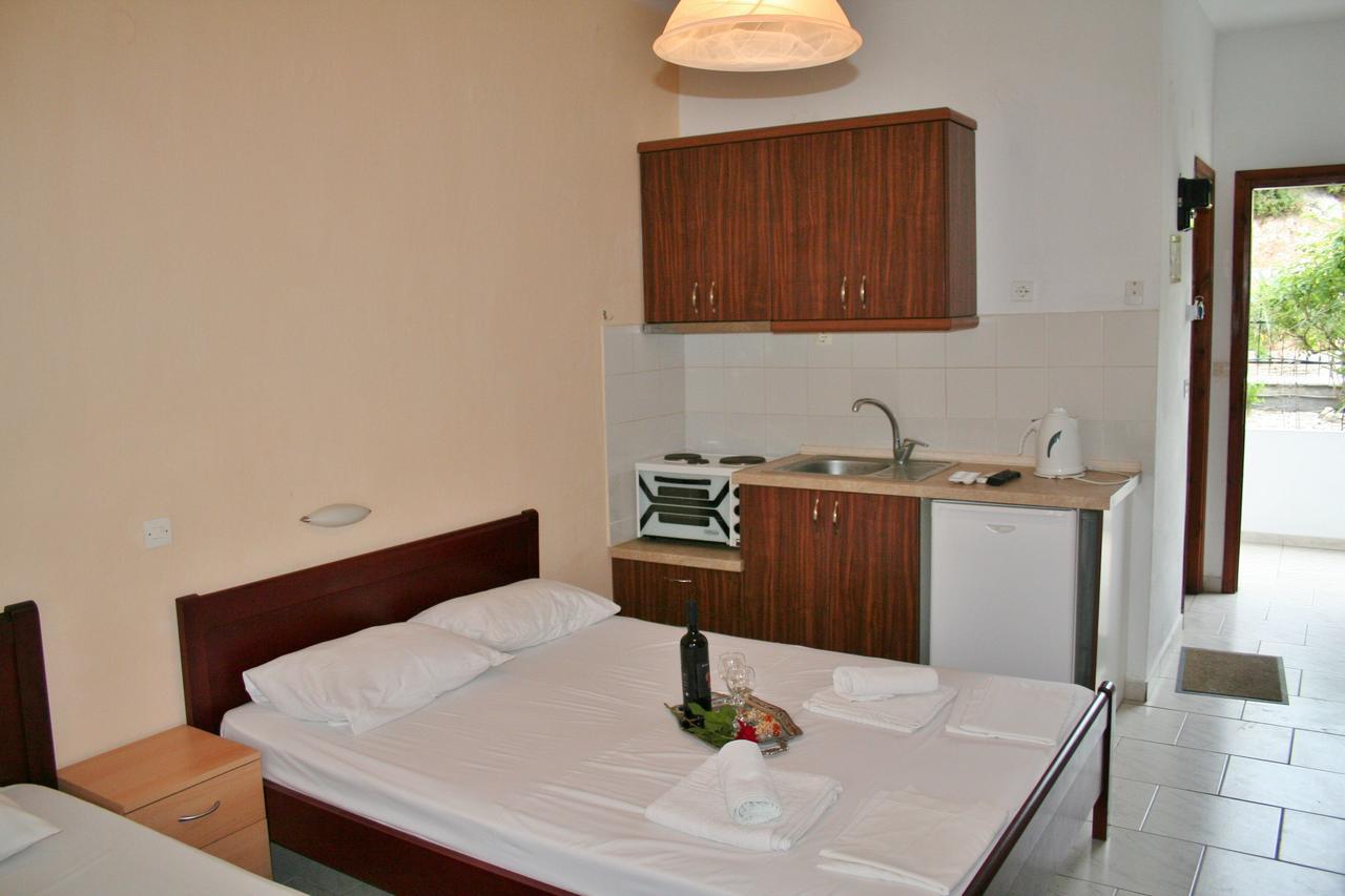 Apartment Kallisti *