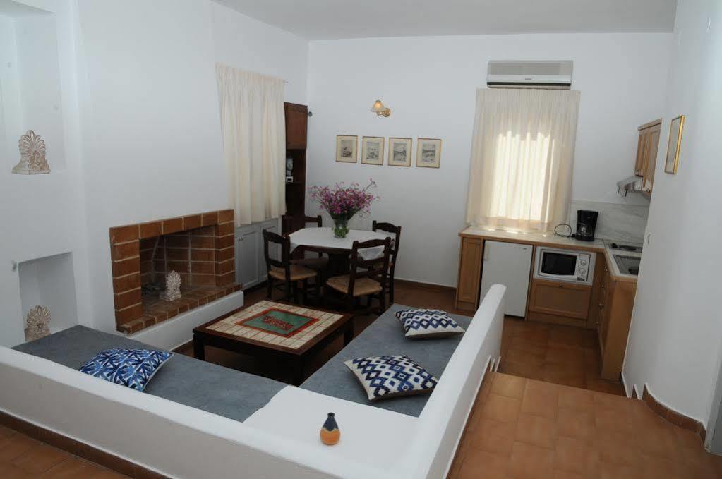 The (adults Only) Agios Nikolaos (Crete)