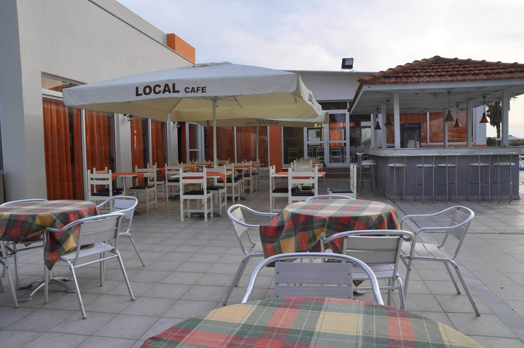 Nefeli Hotel 4*