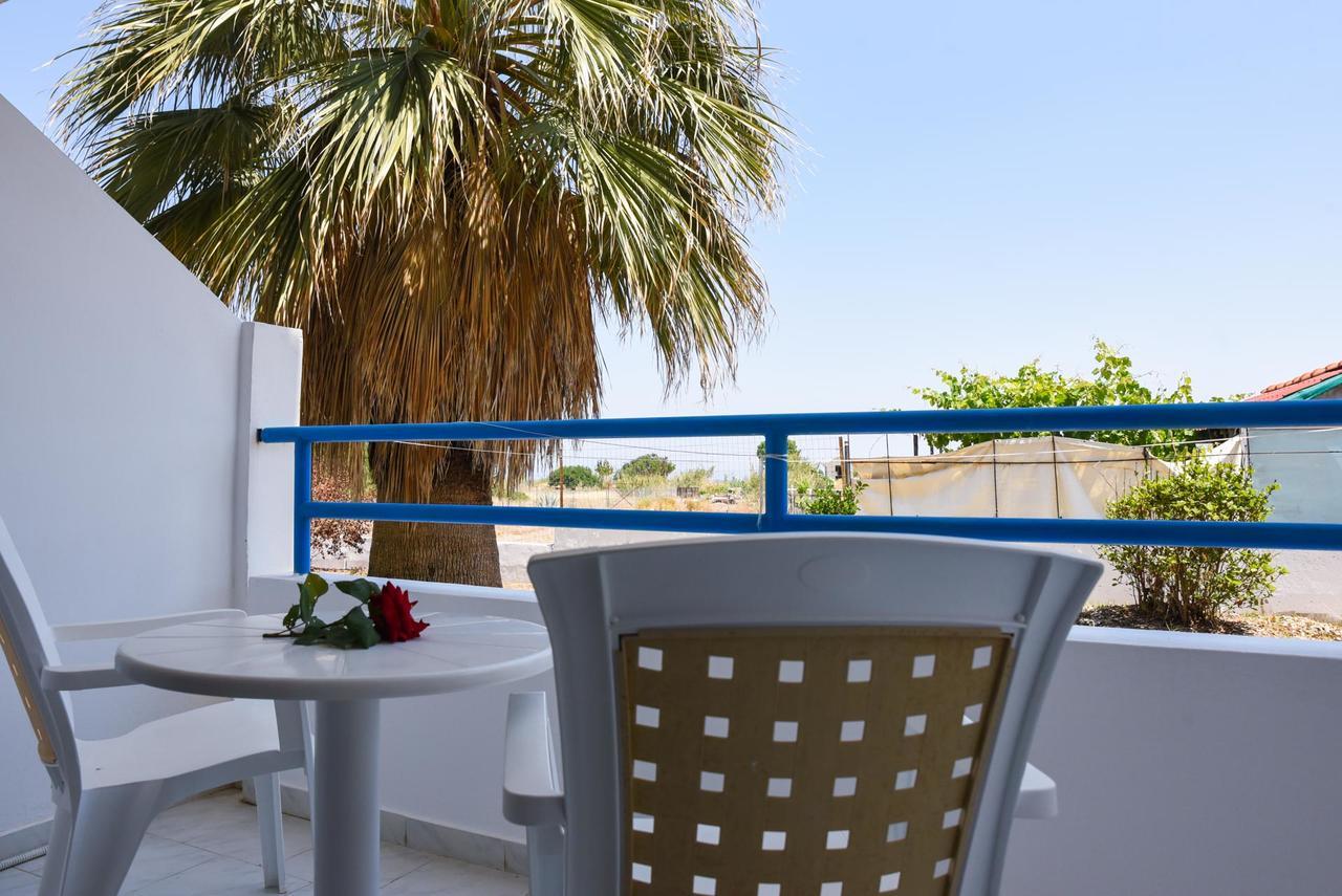 Lagonas Aparthotel 2*