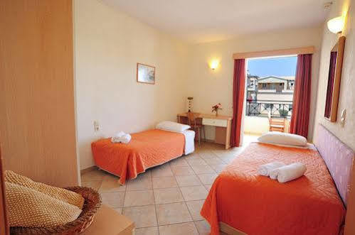 Thinalos 3* Acharavi (Corfu)