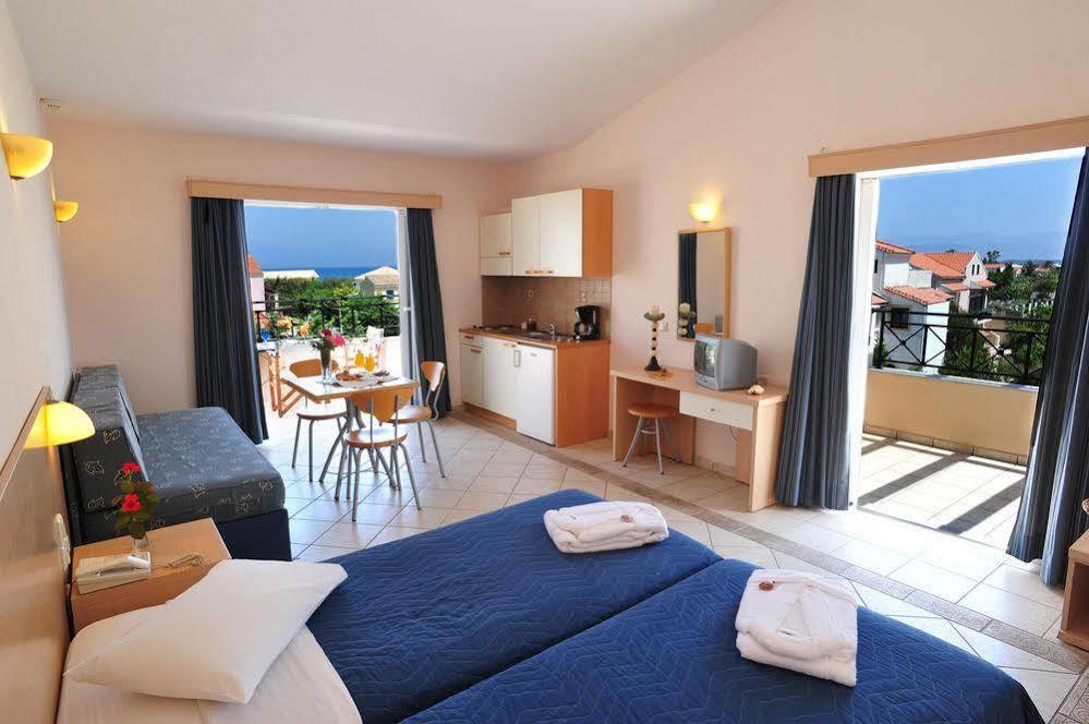 Thinalos 3* Acharavi (Corfu)