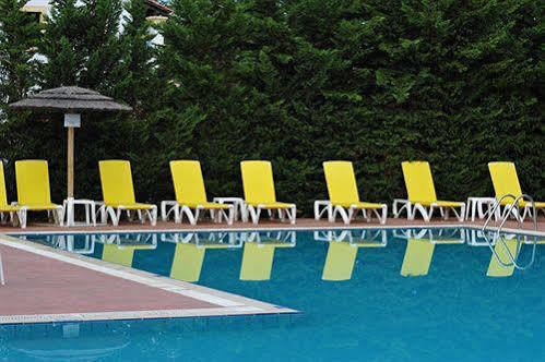 Thinalos Aparthotel 3*