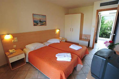 Aparthotel Thinalos