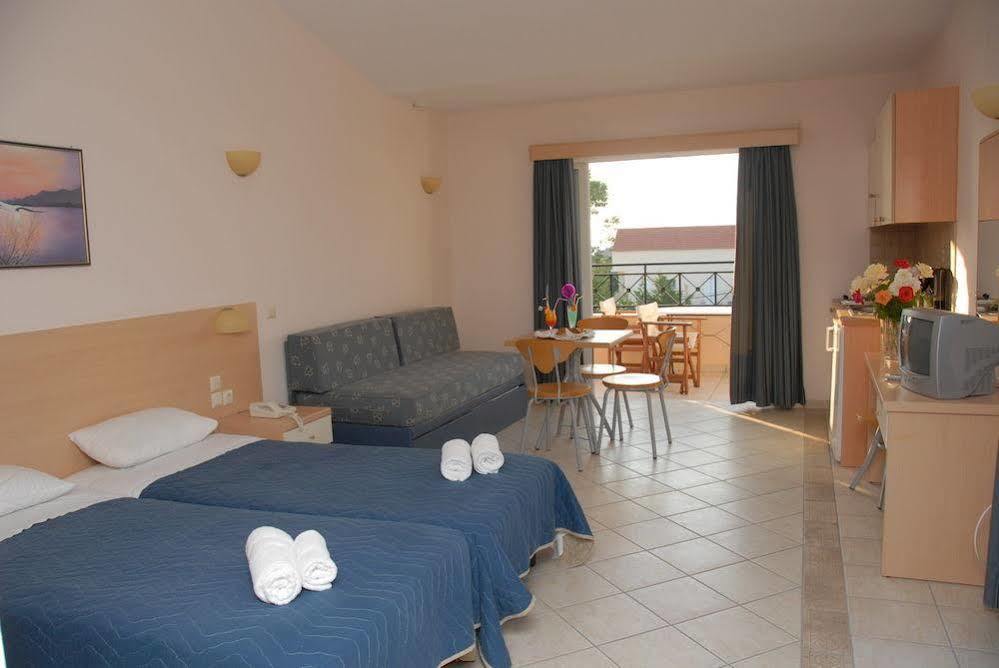 Thinalos 3* Acharavi (Corfu)