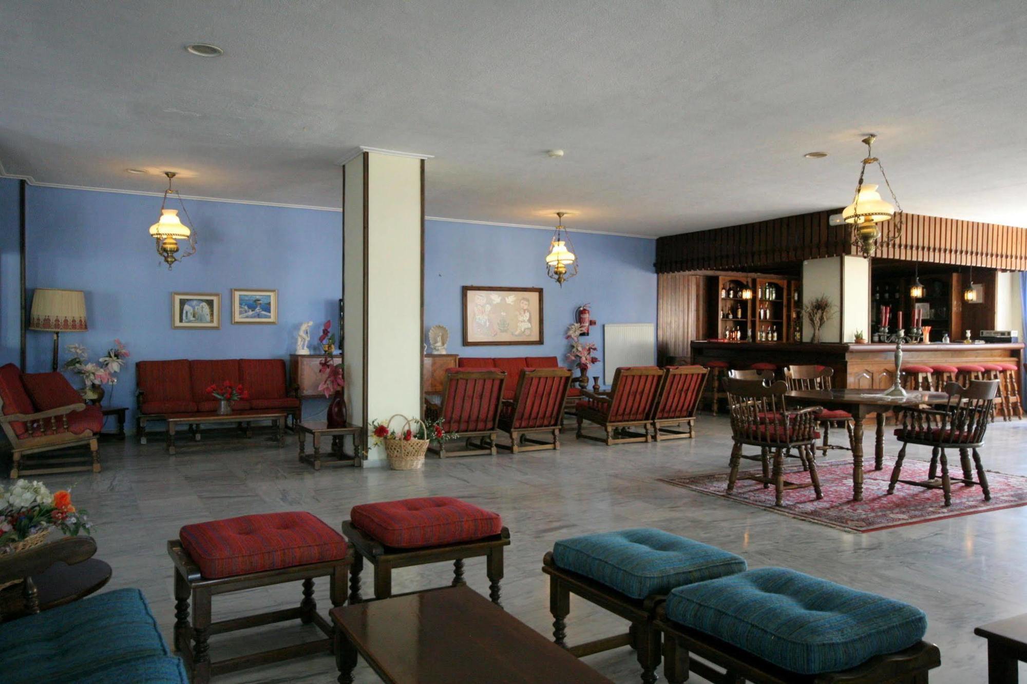 Theodorou Aparthotel