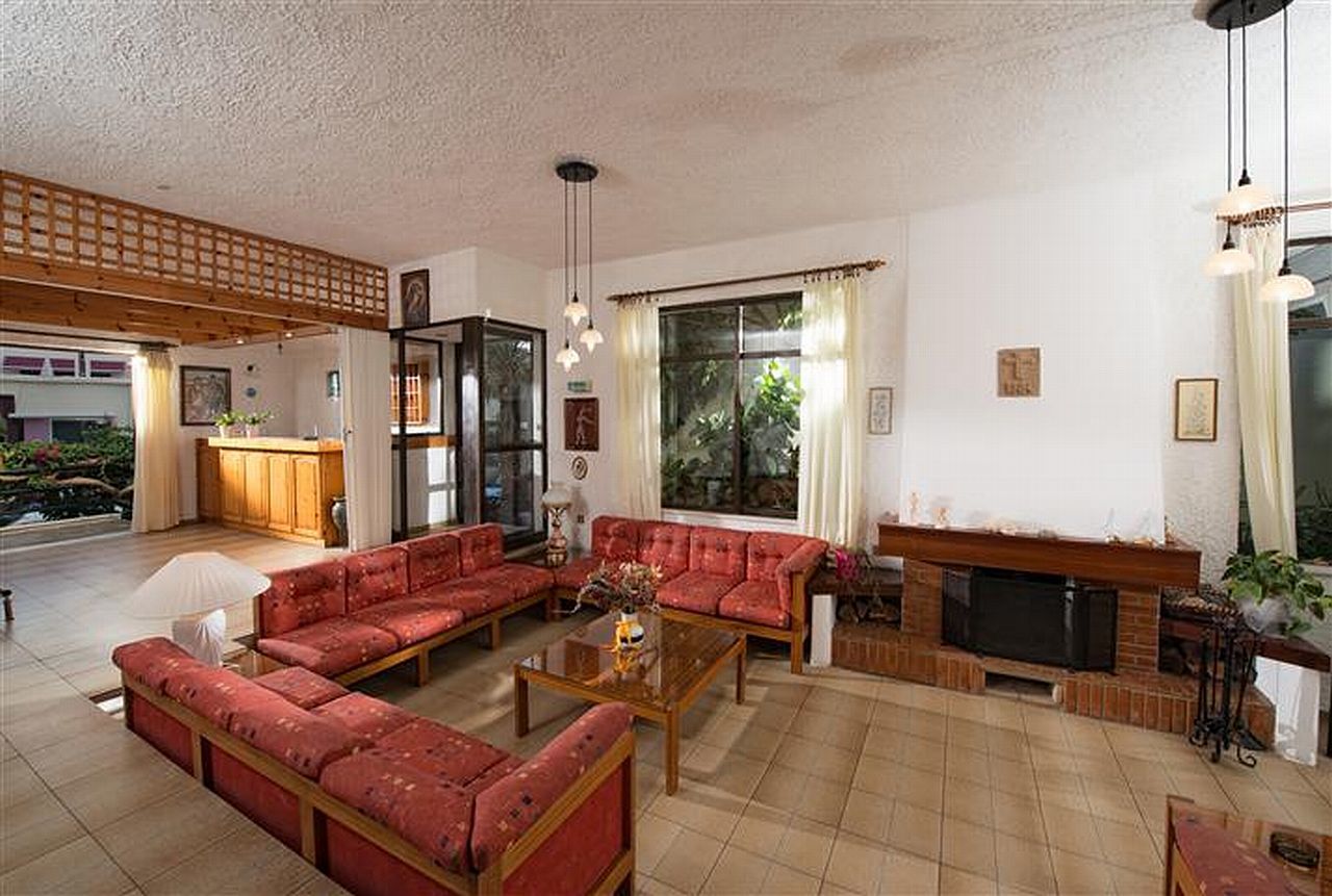 Anemi Hotel