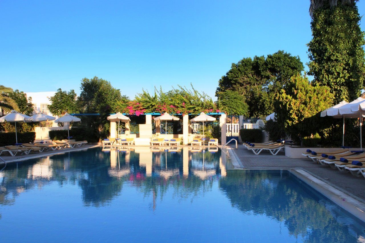 Nissia Kamares Aparthotel 3*