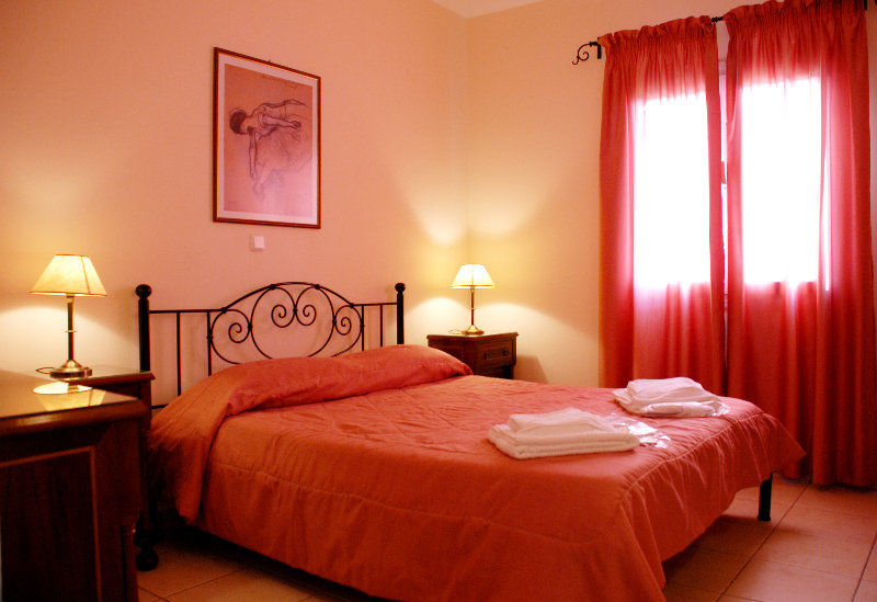 Aparthotel Erietta 4*