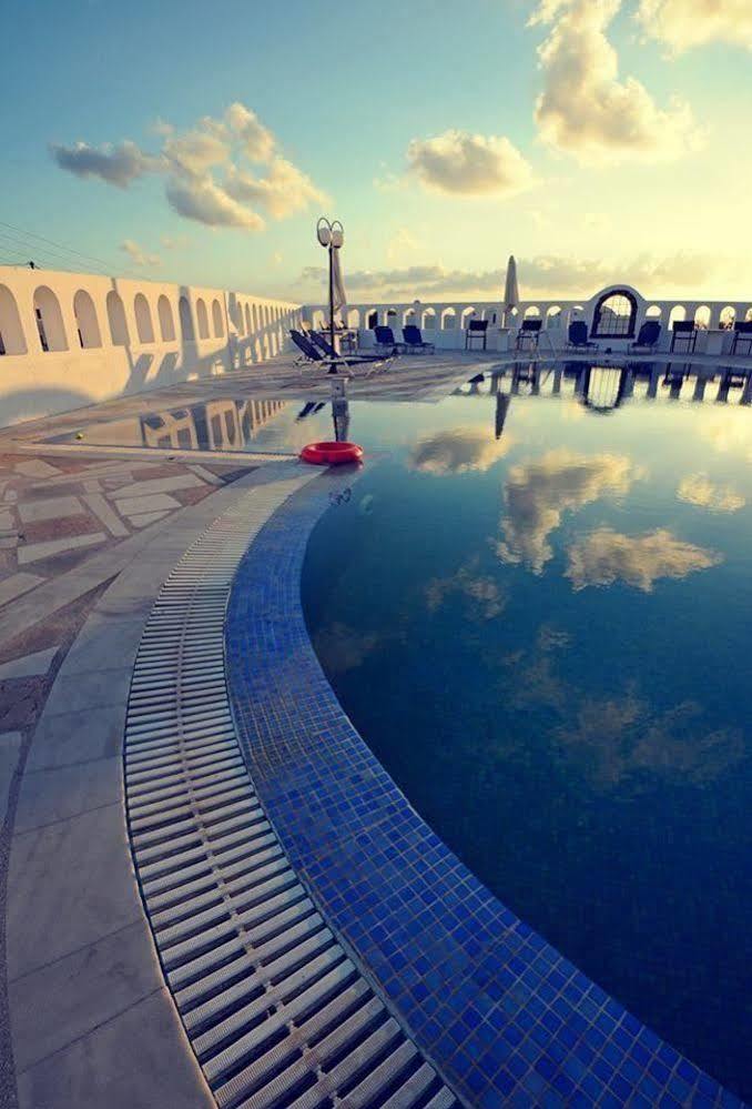 Aparthotel Kavallaris &