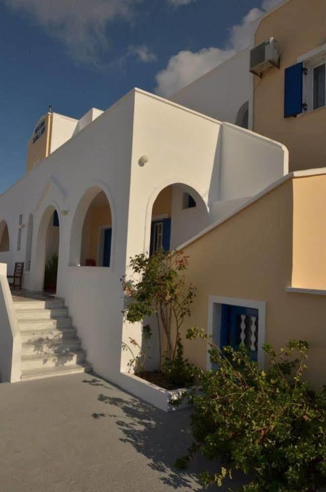 Aparthotel Kavallaris & Messaria (Santorini)
