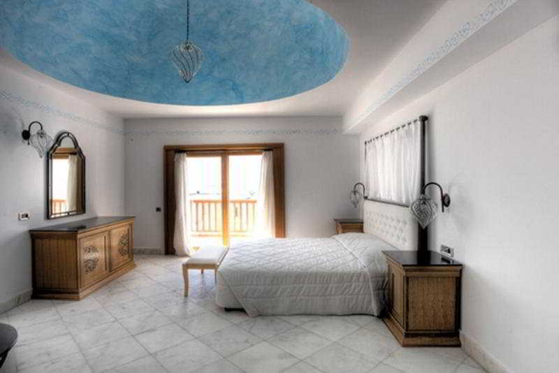 Resort Mitsis Selection Blue Domes 5*
