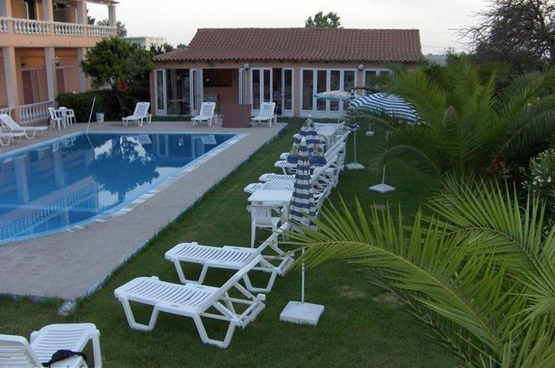 Elena Pool Agios Georgios (Corfu)