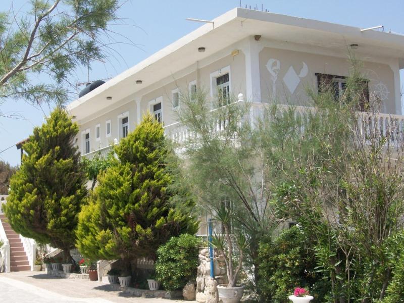 Gorgona Hotel 2*