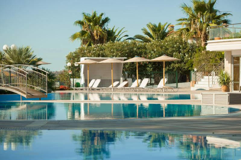 Alexandros Palace And Suites Nea Roda