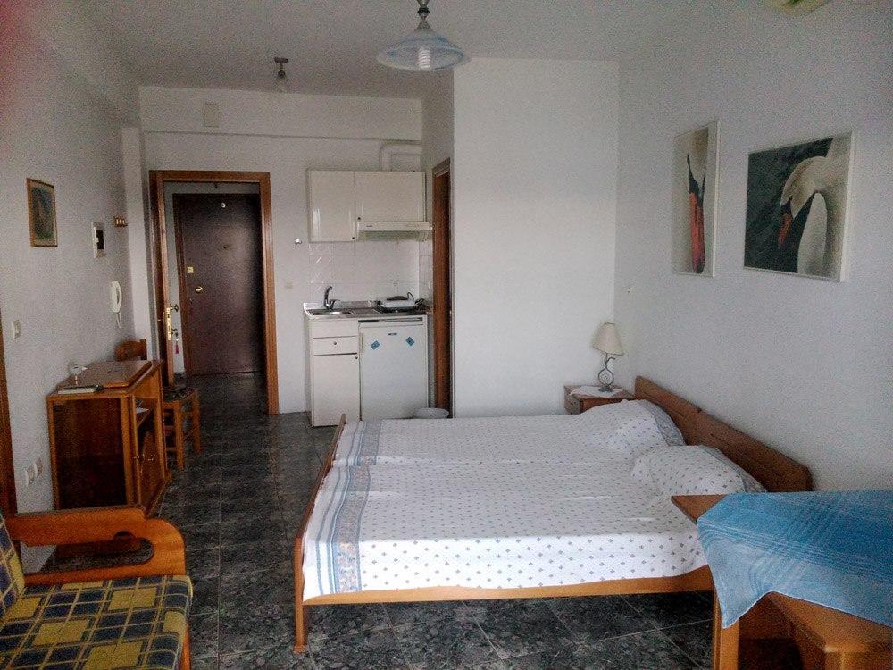 Peristerianos Aparthotel *