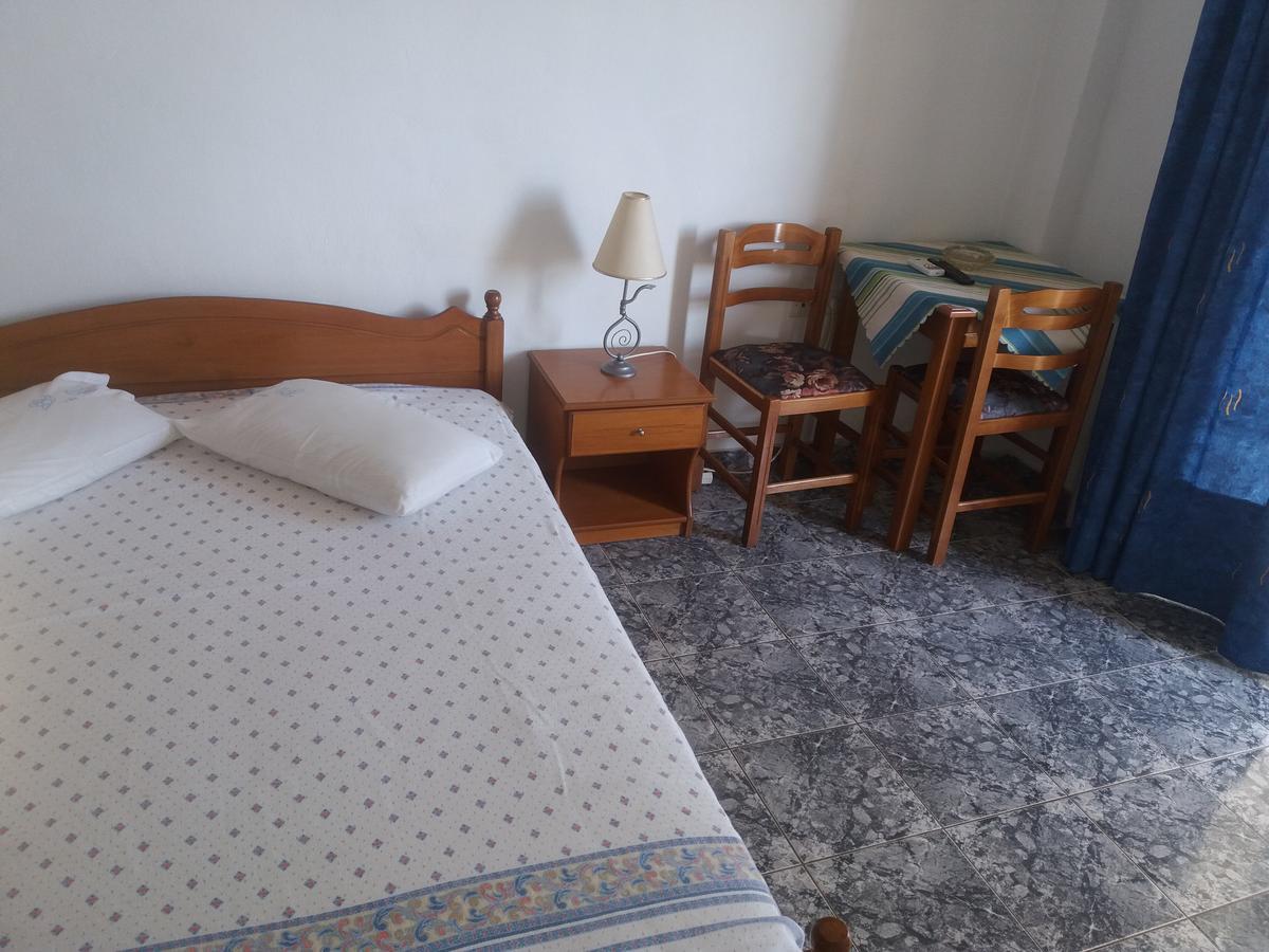 Peristerianos Aparthotel