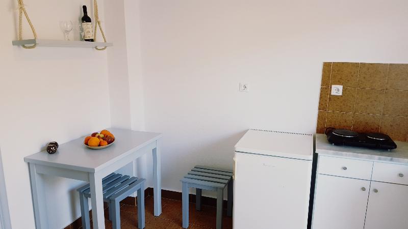 Apartment Three Seasons *